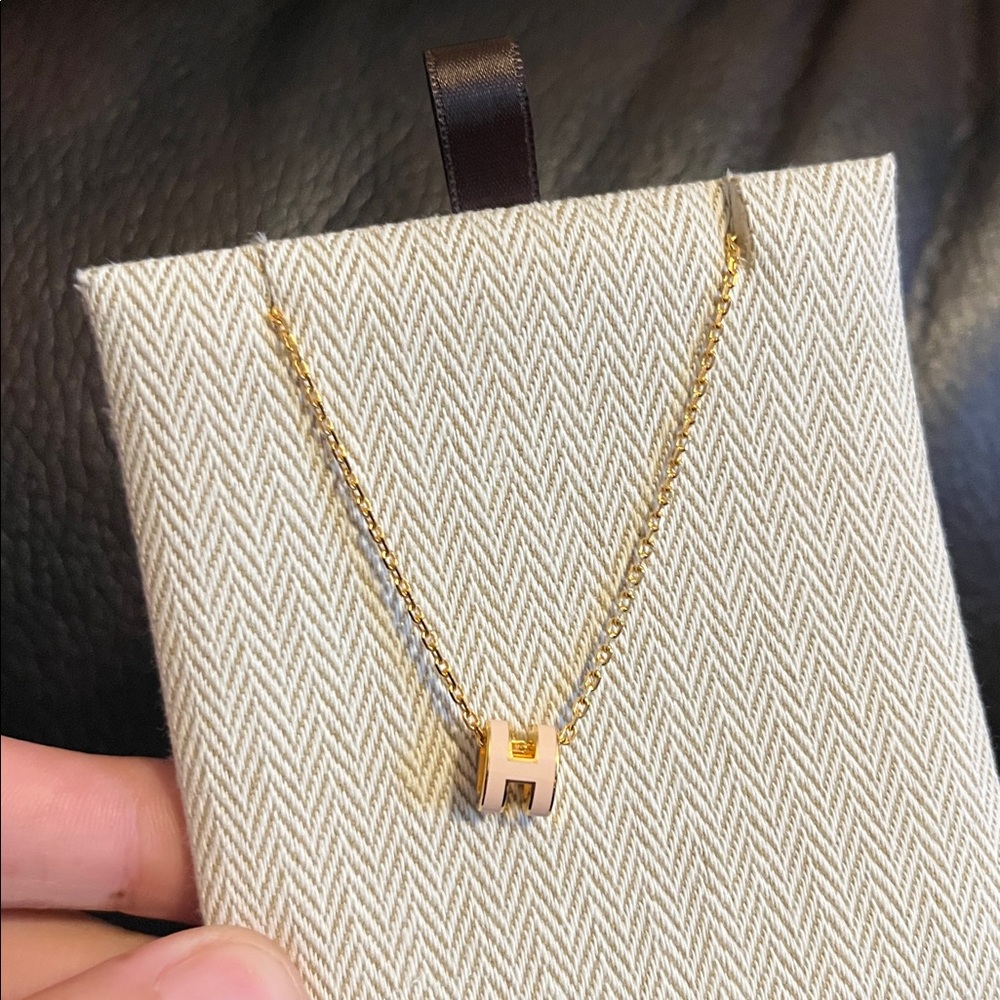 Hermès Pop H logo enamel pendant necklace NEW - Picture 6 of 9